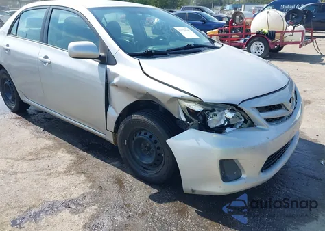 2011 Toyota Corolla Le z USA, uszkodzony, nr VIN 2T1BU4EE9BC586442